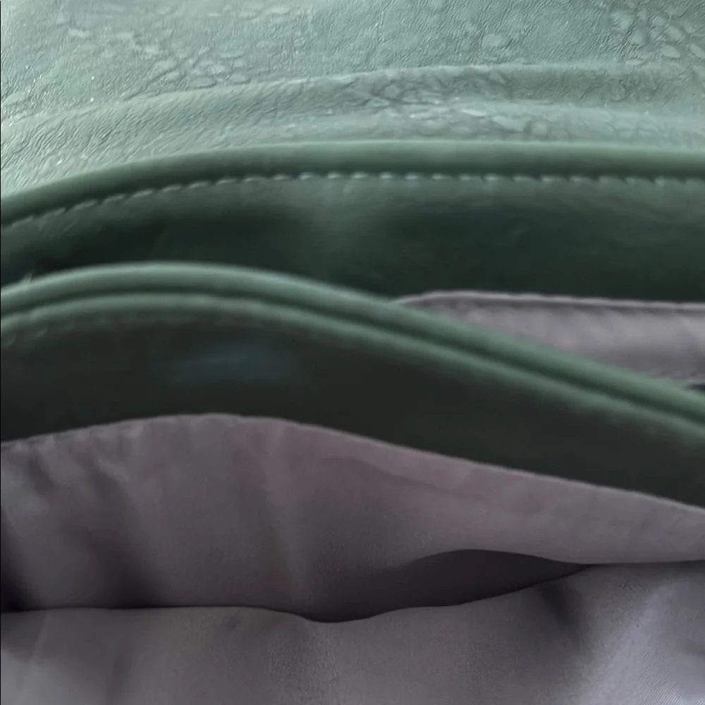 Green Leather Crossbody Bag - Picture 8 of 8